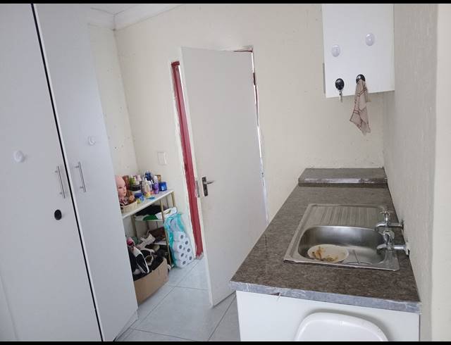 1 BEDROOM FREEHOLD TO LET IN COSMO CITY